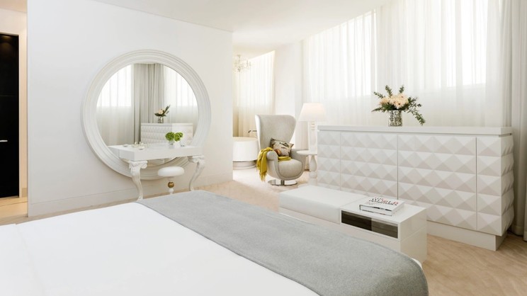   Deluxe Terrace Suite